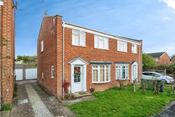 Lynwood, Guildford, Surrey, GU2