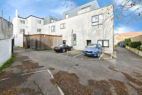 London Road, SUTTON, Surrey, SM3