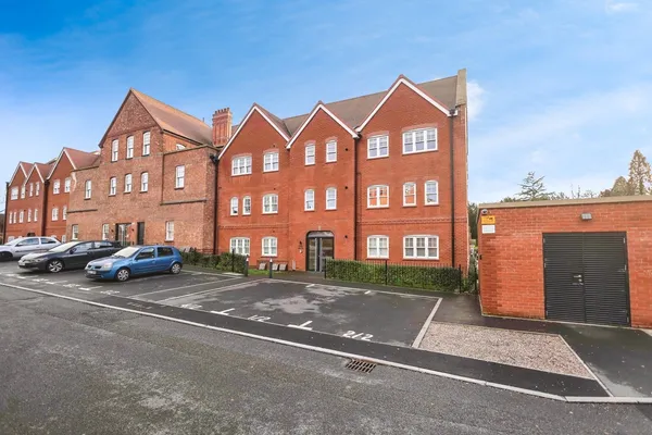 Macniece Close, Birmingham, West Midl...