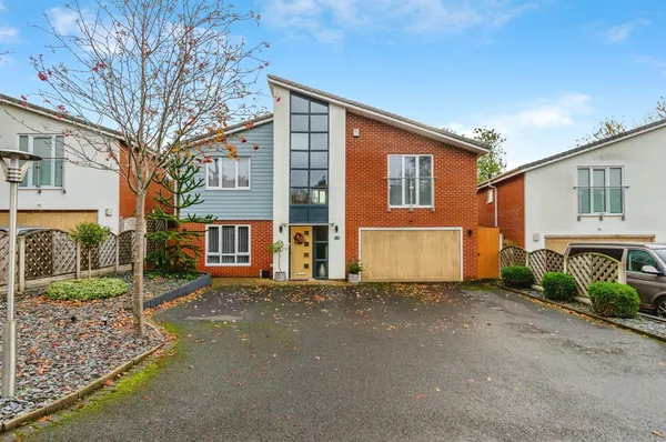 Heathfield Croft, Cannock, Staffordsh...