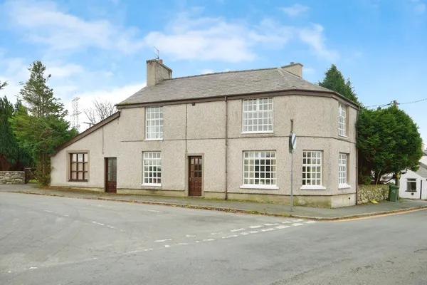 Llanrug, Caernarfon, Gwynedd, LL55