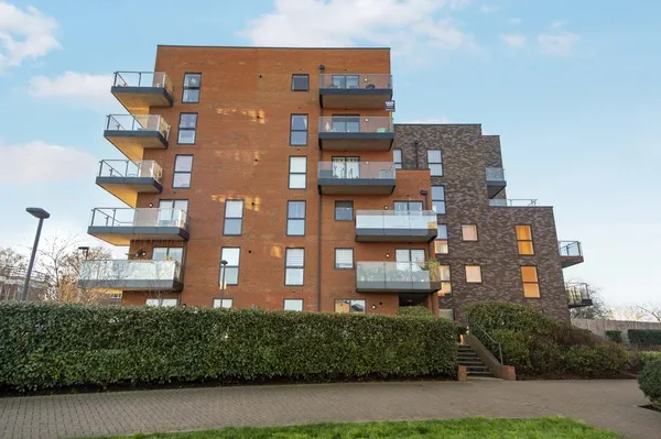 Larner Road, ERITH, Kent, DA8
