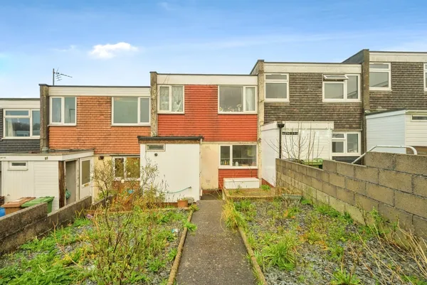 Saunders Walk, Plymouth, Devon, PL6
