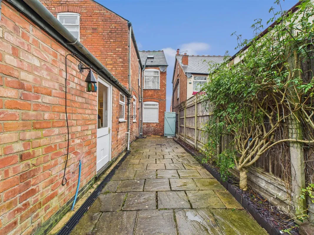 Mount Road, Hinckley