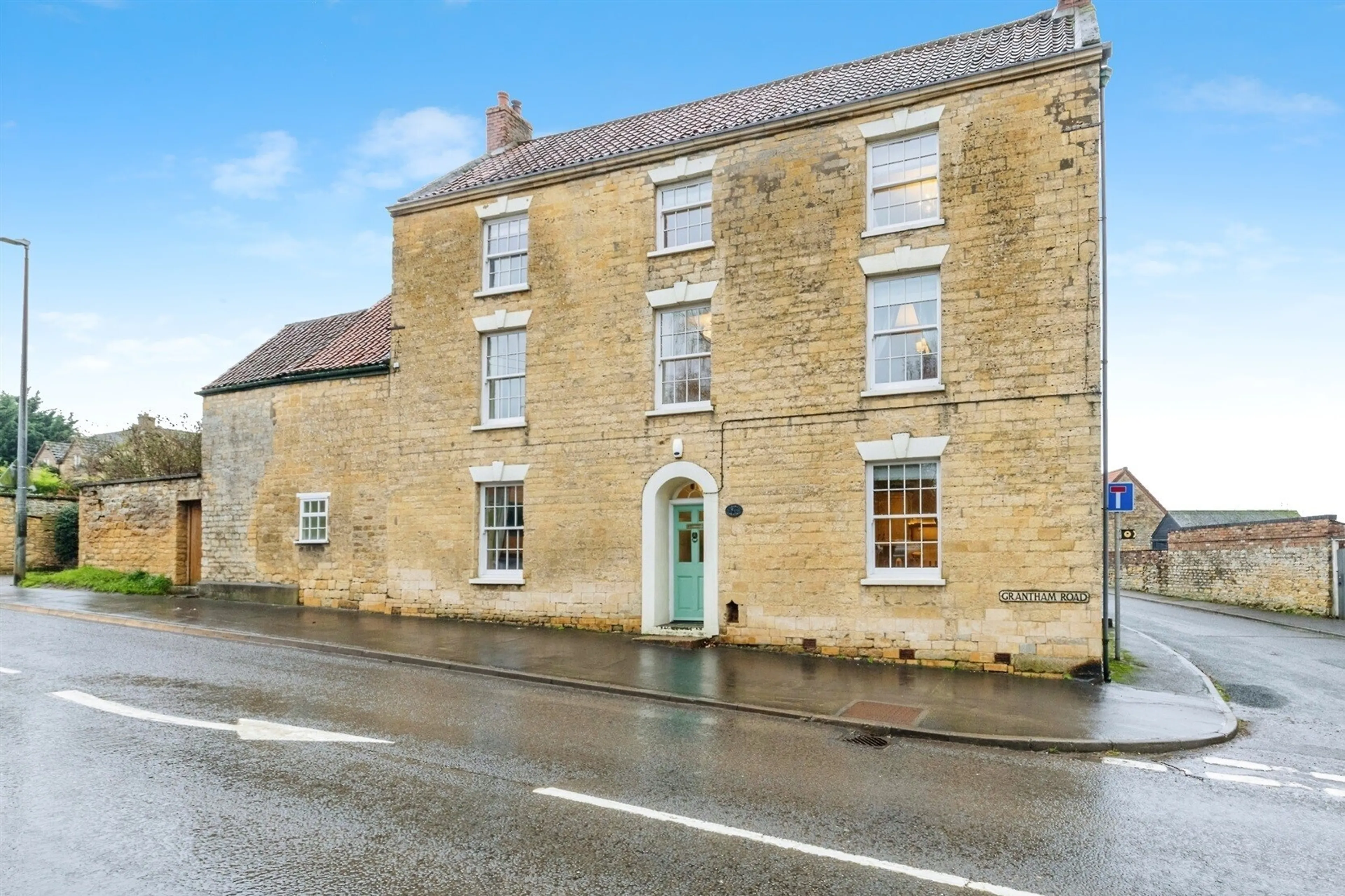 Property at Grantham Road, Navenby, Lincoln