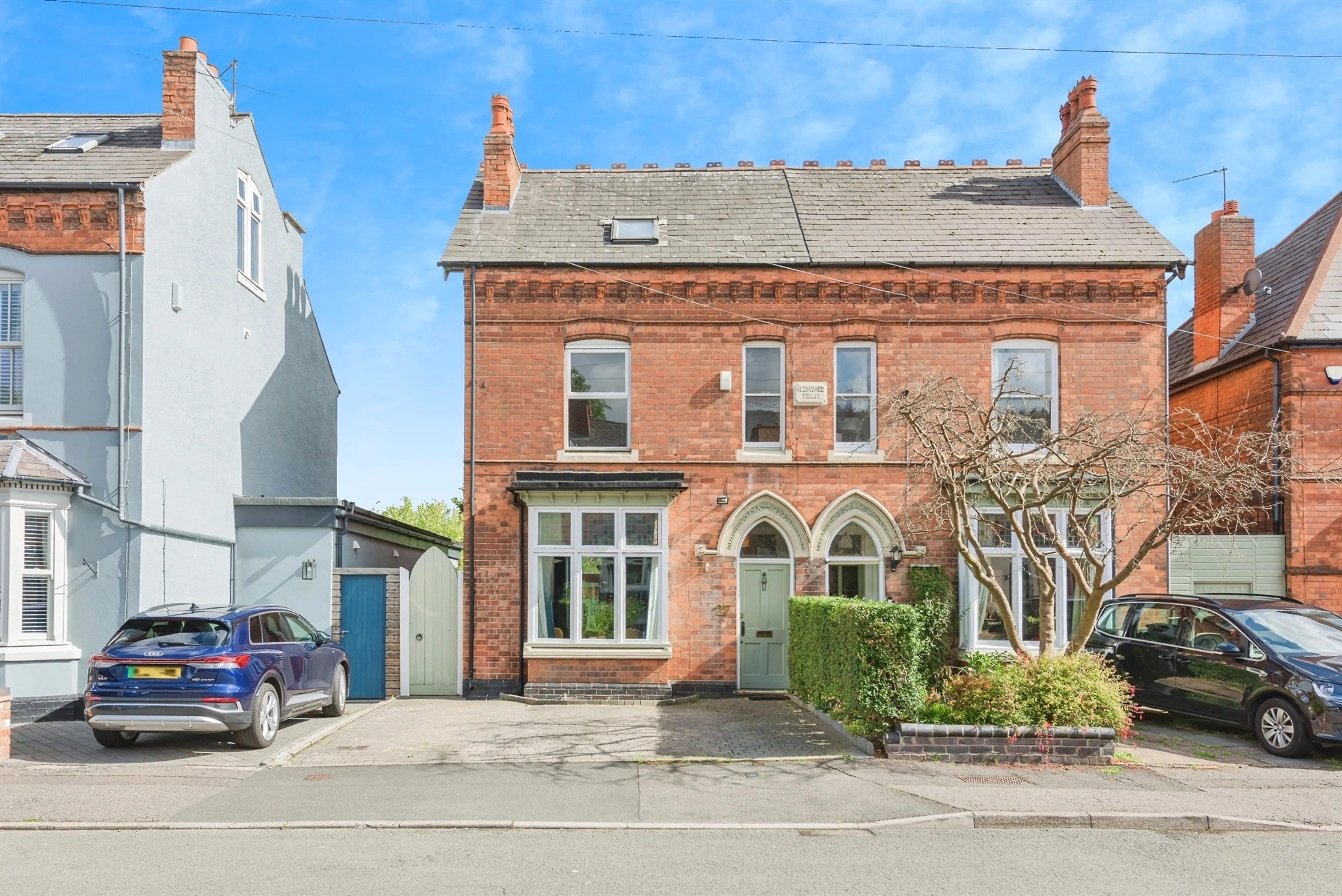 Property photo 0