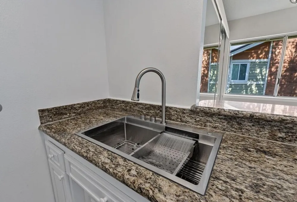 16040 Leffingwell Rd, Whittier, CA 90603