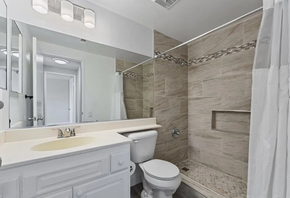 16040 Leffingwell Rd, Whittier, CA 90603