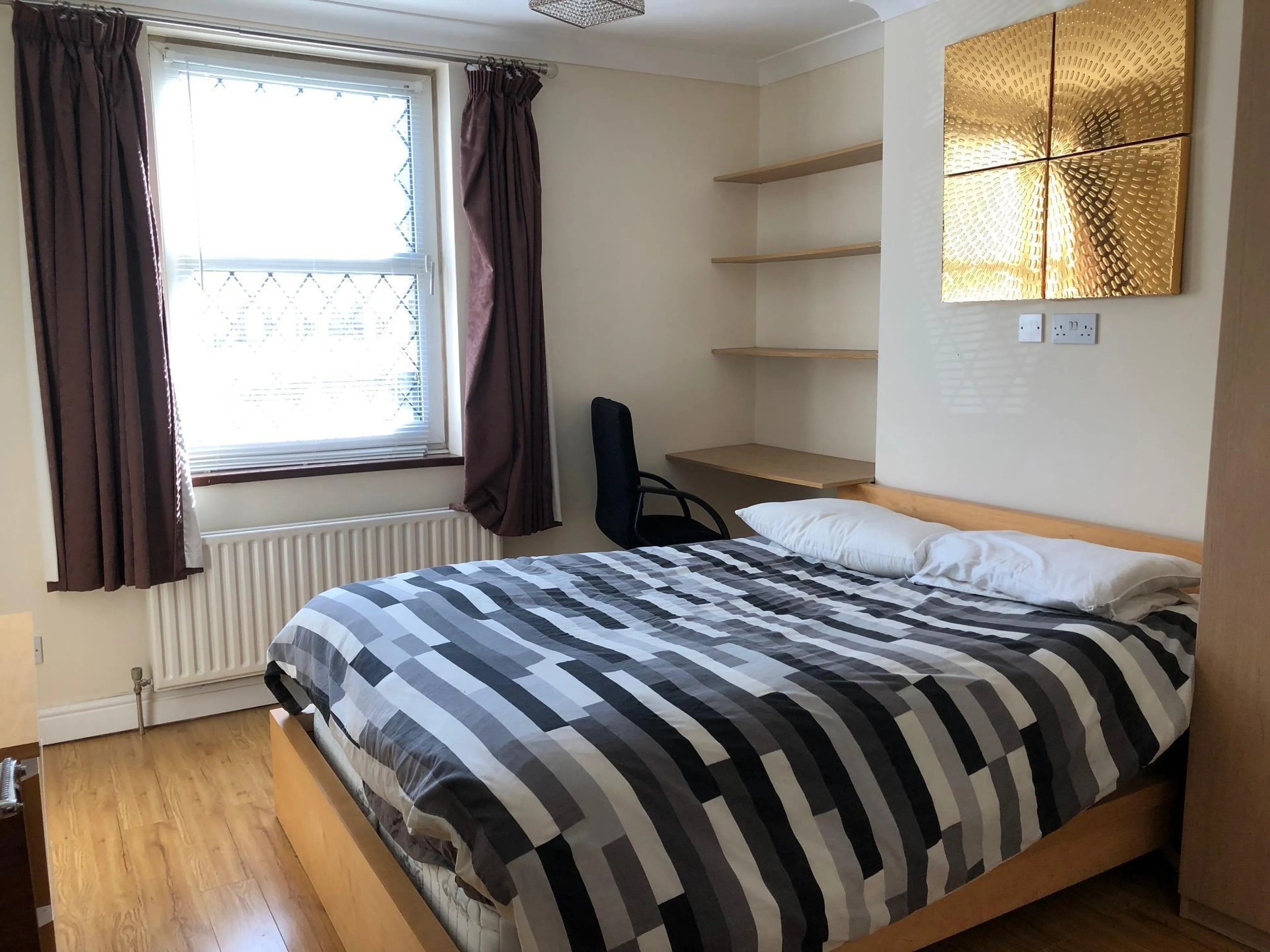 Property at Nascot Place, WATFORD