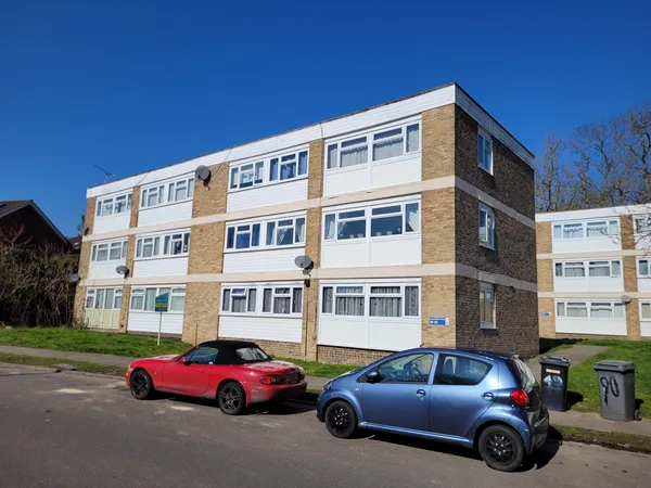 Long Meadow Way, Canterbury