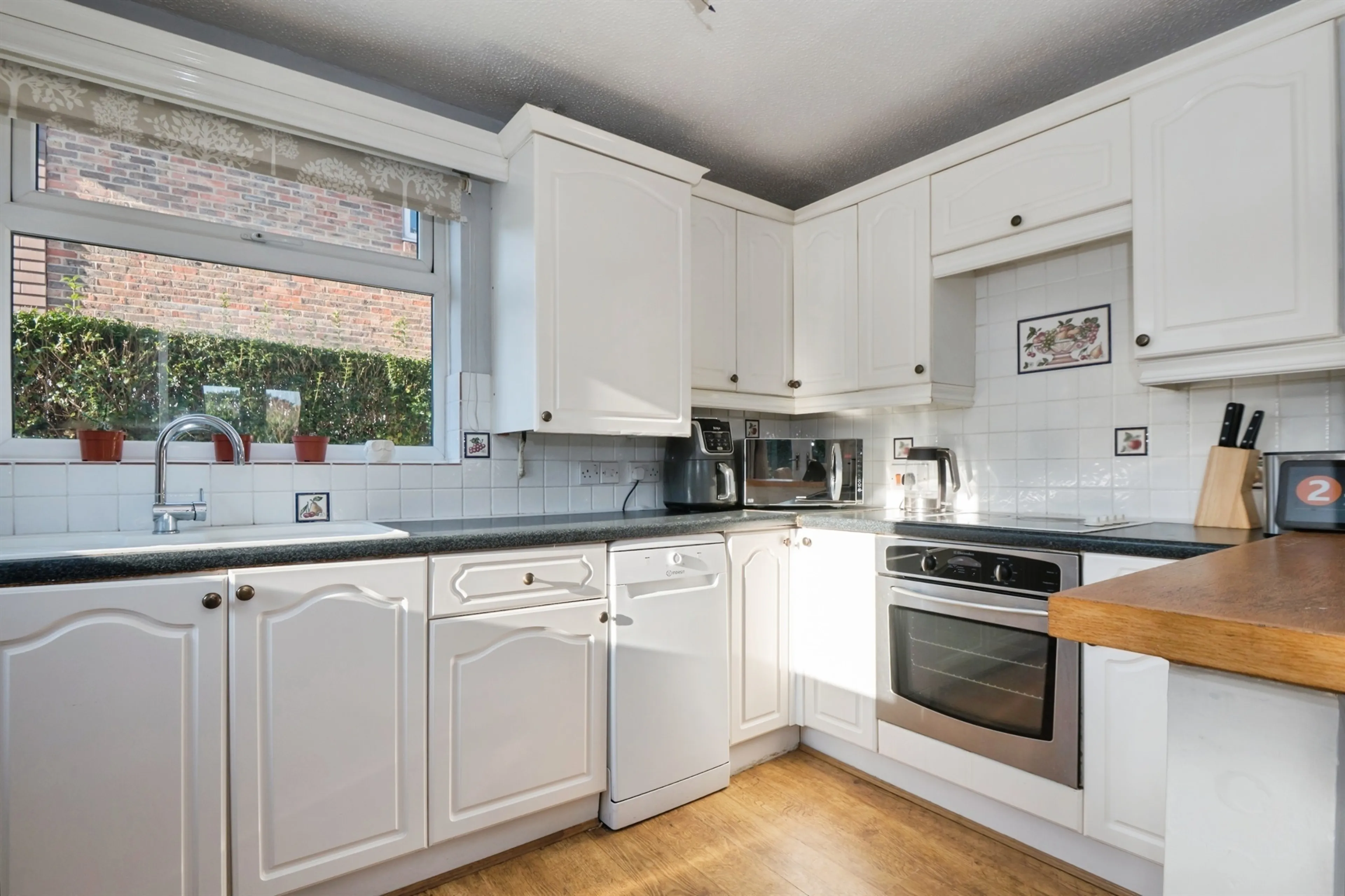 Property at Gatcombe Gardens, West End, Southampton