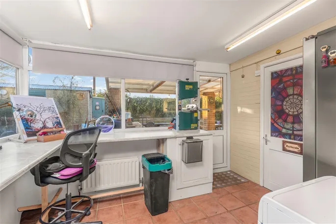 Property carousel image 5