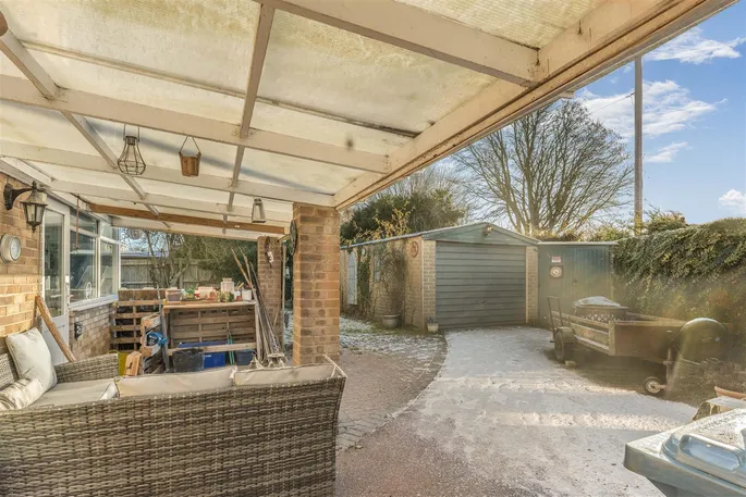 Property carousel image 13