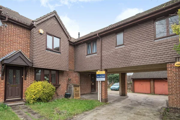 Turners Meadow Way, Beckenham, BR3, .