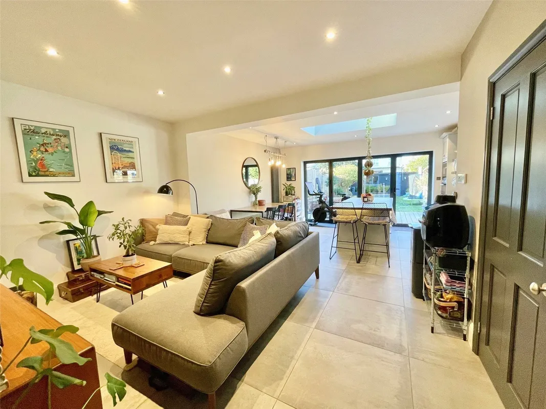 Edinburgh Avenue, Leigh-on-Sea, Essex, SS9