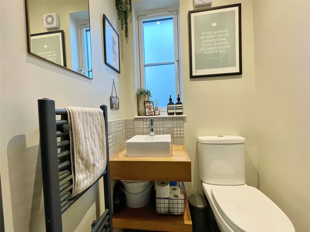 Edinburgh Avenue, Leigh-on-Sea, Essex, SS9