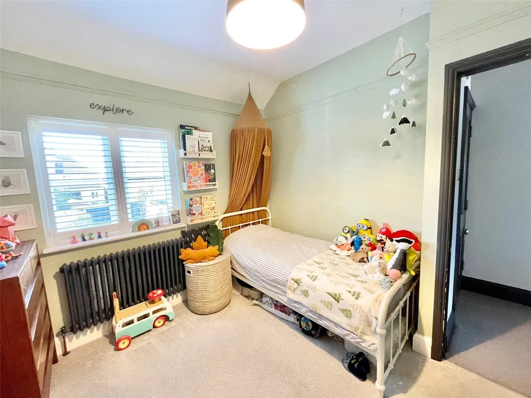 Edinburgh Avenue, Leigh-on-Sea, Essex, SS9