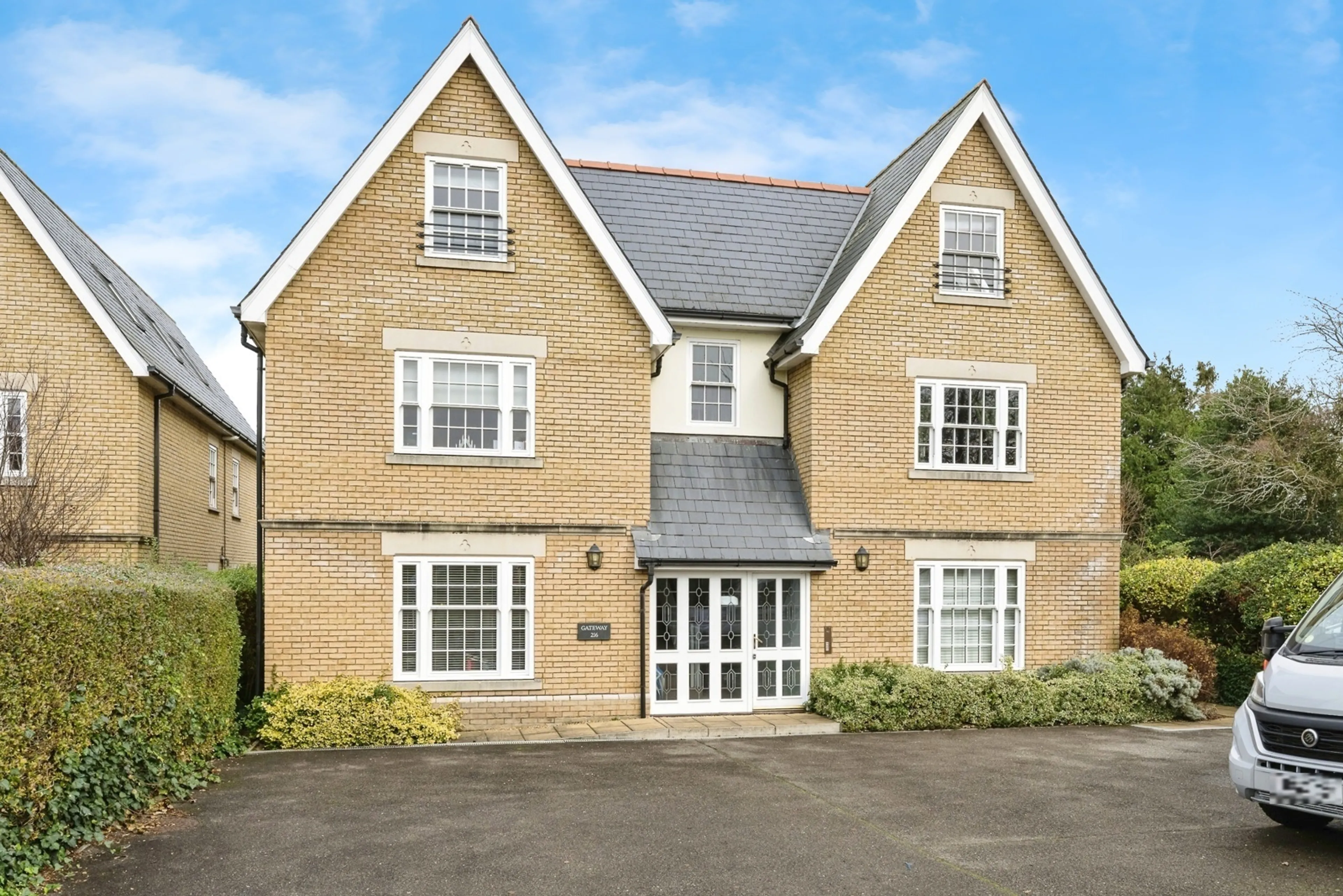 Property photo 0