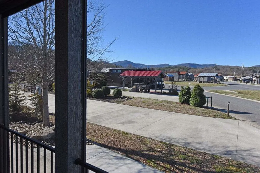 57 Mountain Lake Blvd, Blairsville, GA 30512