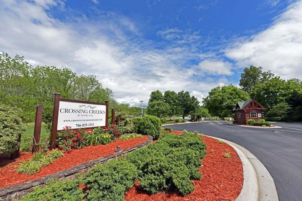 57 Mountain Lake Blvd, Blairsville, GA 30512