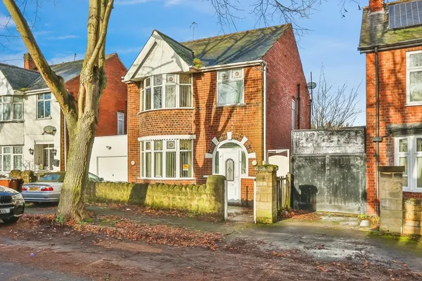 Lime Tree Avenue, NOTTINGHAM, Notting...