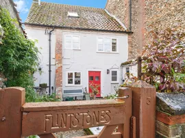 3 Swan Street, Fakenham photo
