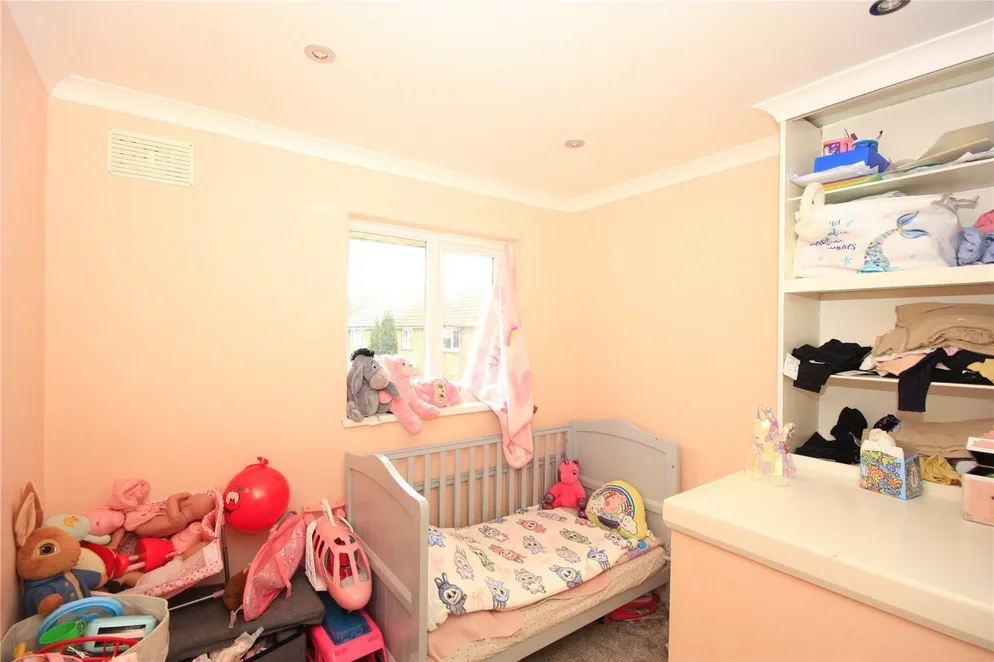 Property carousel item 10