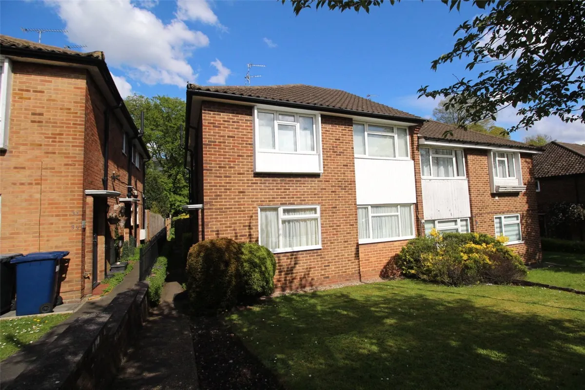 Vernon Crescent, Barnet, EN4