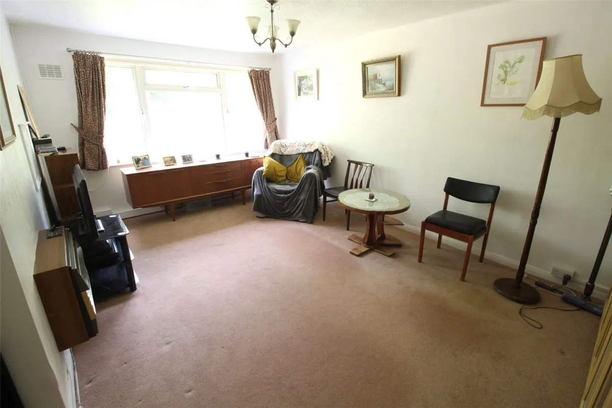 Vernon Crescent, Barnet, EN4