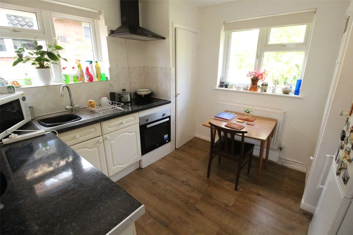 Vernon Crescent, Barnet, EN4