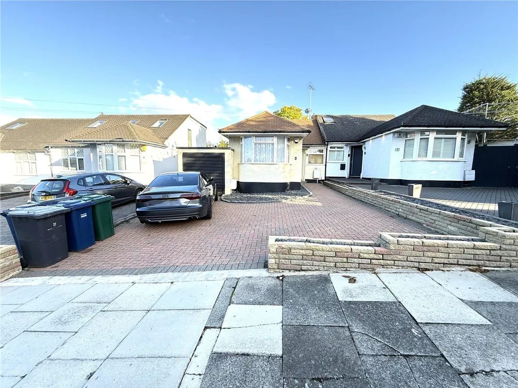 Rushdene Avenue, Barnet, EN4
