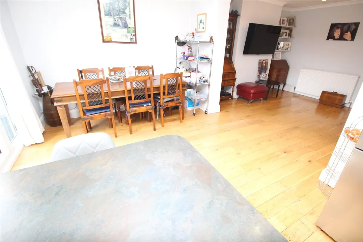 Rushdene Avenue, Barnet, EN4