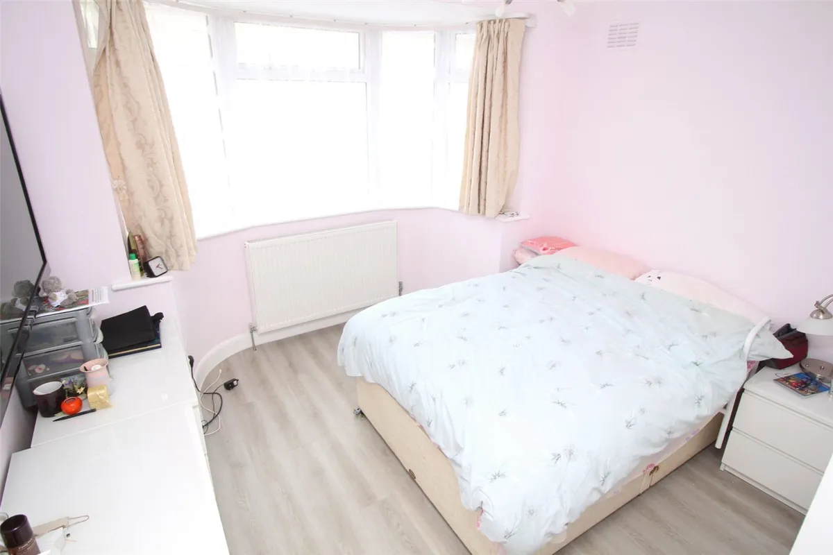 Rushdene Avenue, Barnet, EN4