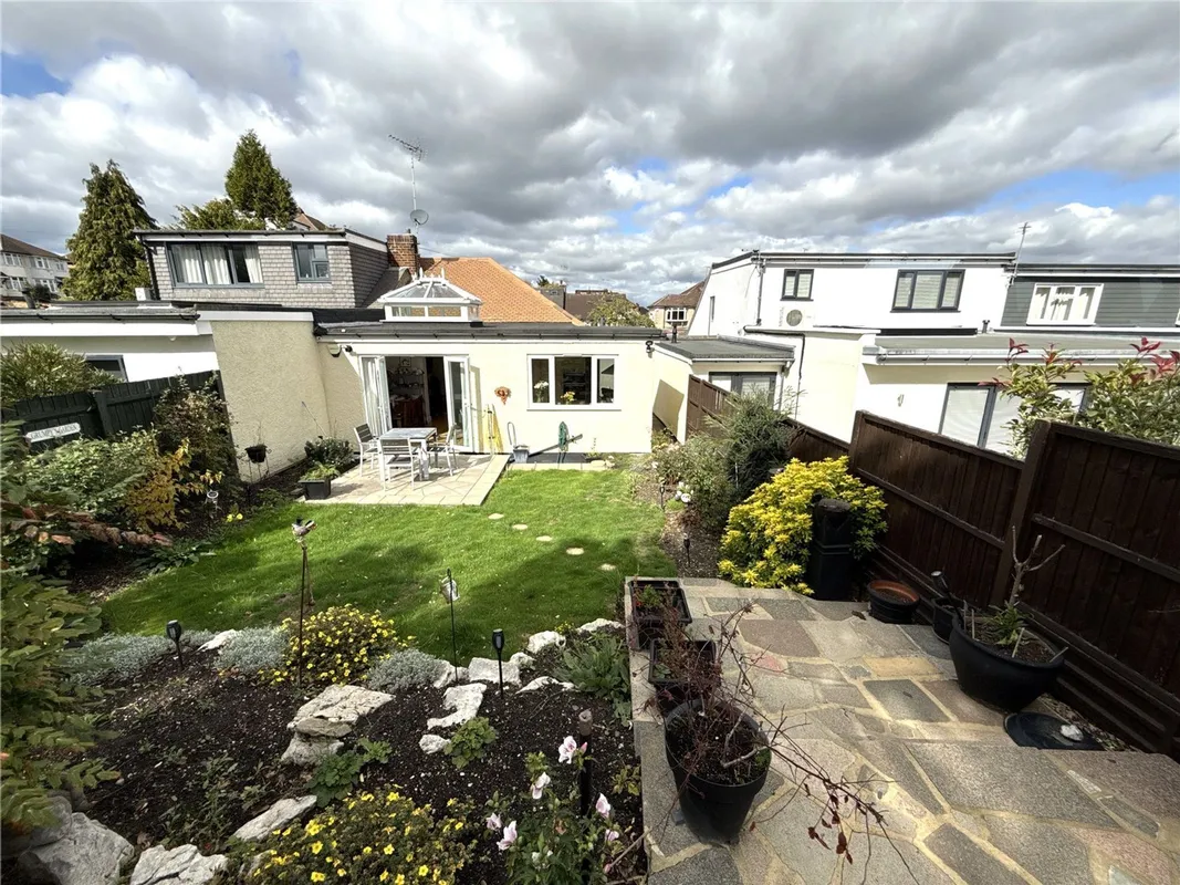 Rushdene Avenue, Barnet, EN4