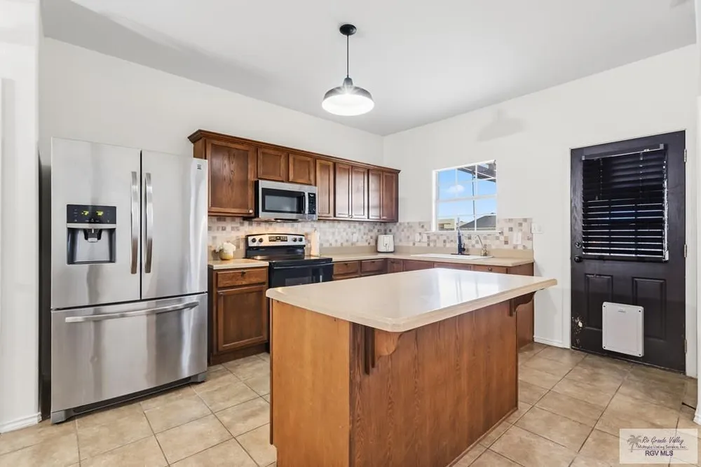 1506 Monte Cruz St, Mission, TX 78574