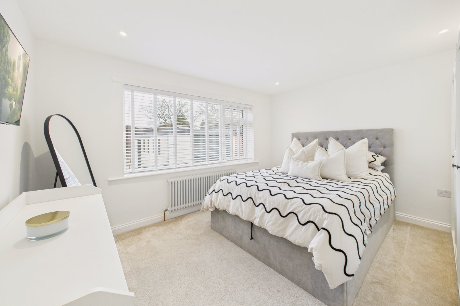 Keighley Avenue, Broadstone, Dorset, BH18 Image 12