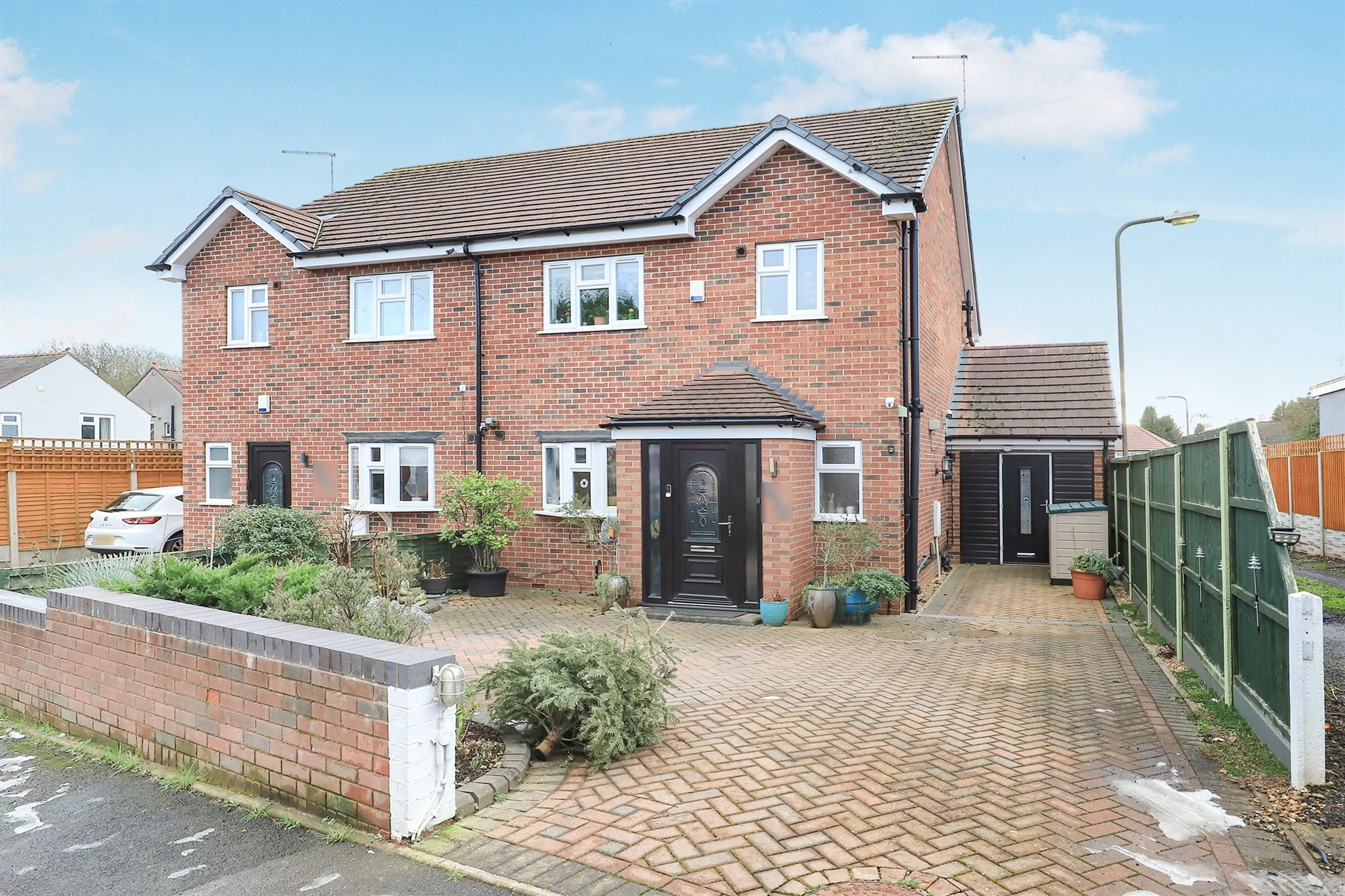 Property photo 0