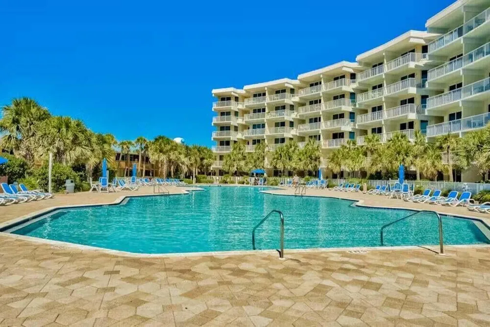 1517 Miracle Strip Pkwy SE, Fort Walton Beach, FL 32548