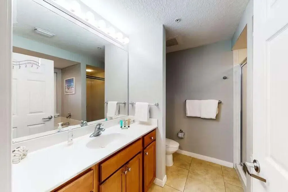 1517 Miracle Strip Pkwy SE, Fort Walton Beach, FL 32548