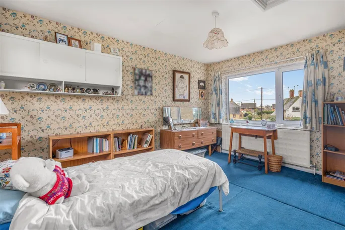 Property carousel image 10
