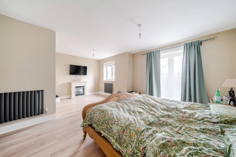 Richmond Crescent, Epsom, KT19