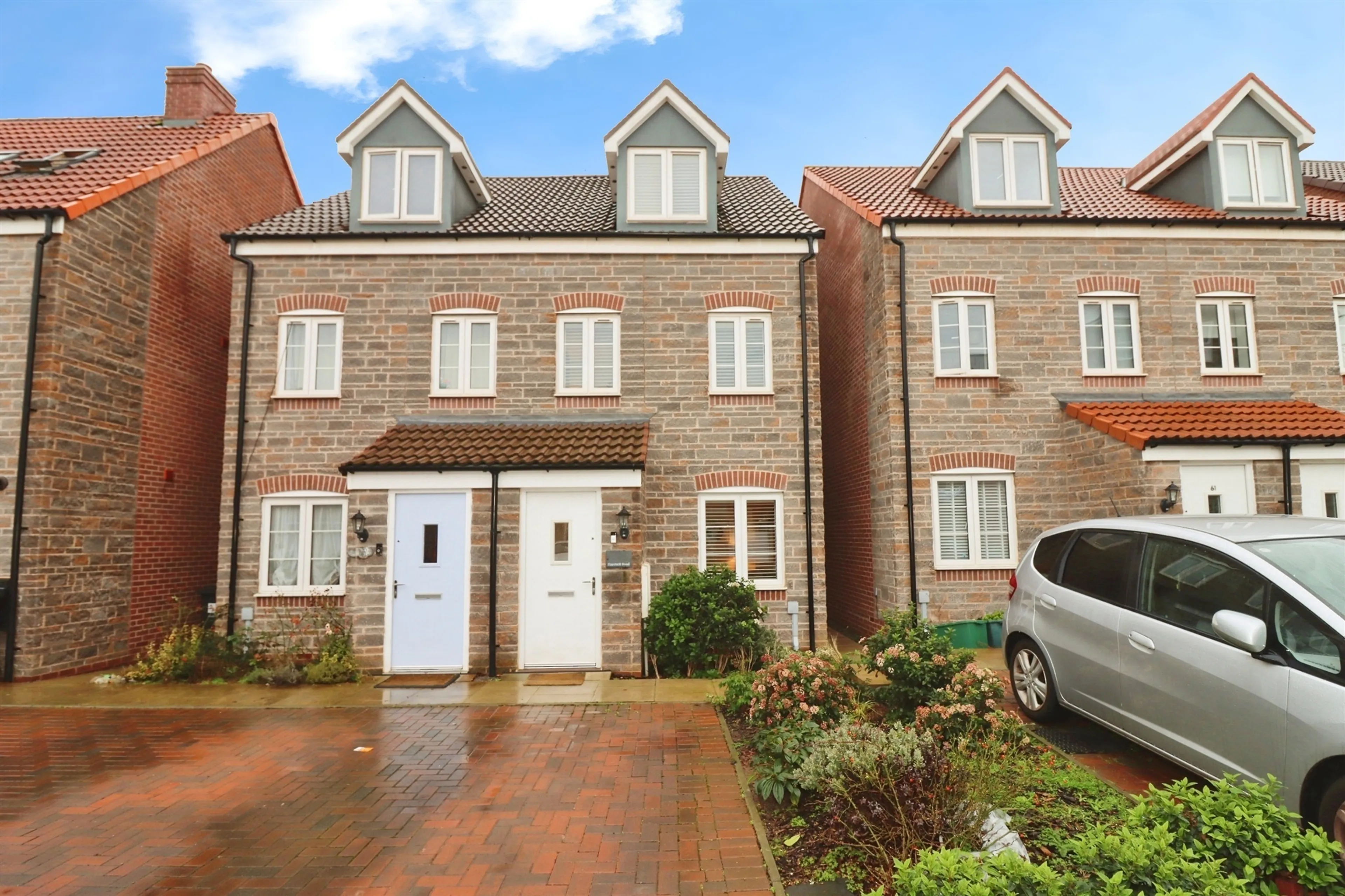 Property photo 0
