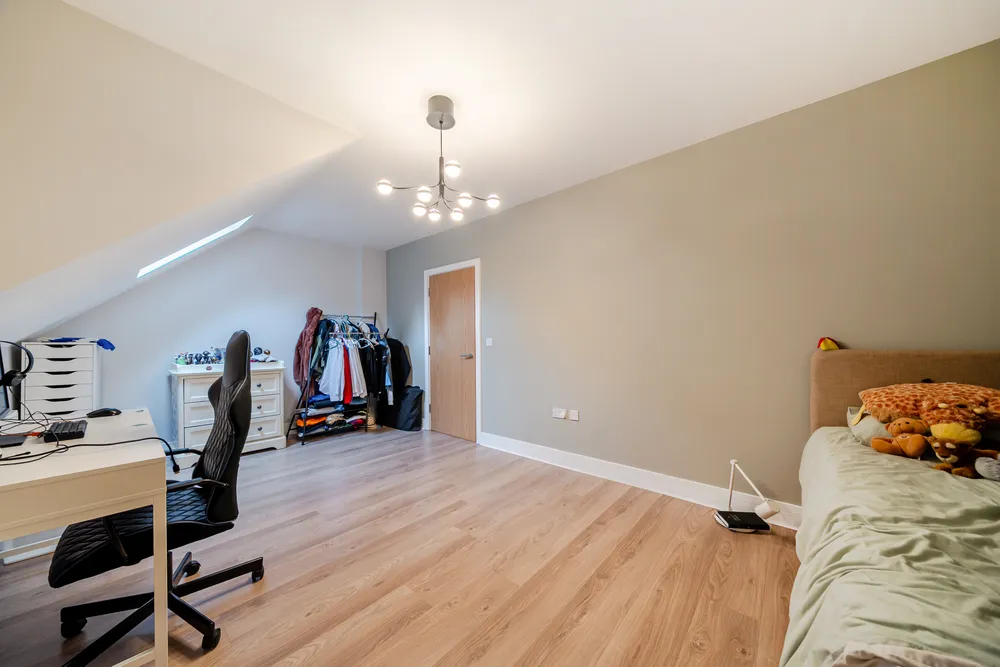 Richmond Crescent, Epsom, KT19