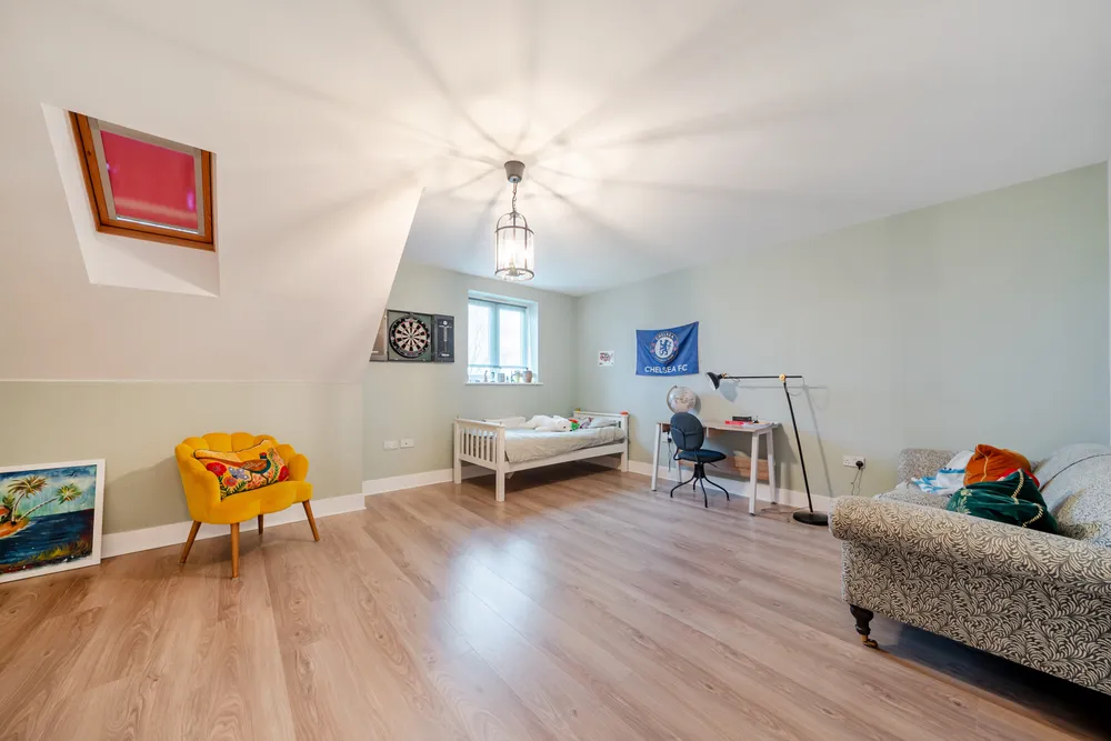 Richmond Crescent, Epsom, KT19