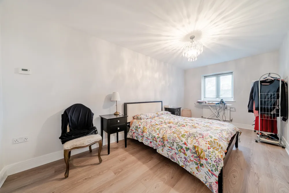 Richmond Crescent, Epsom, KT19
