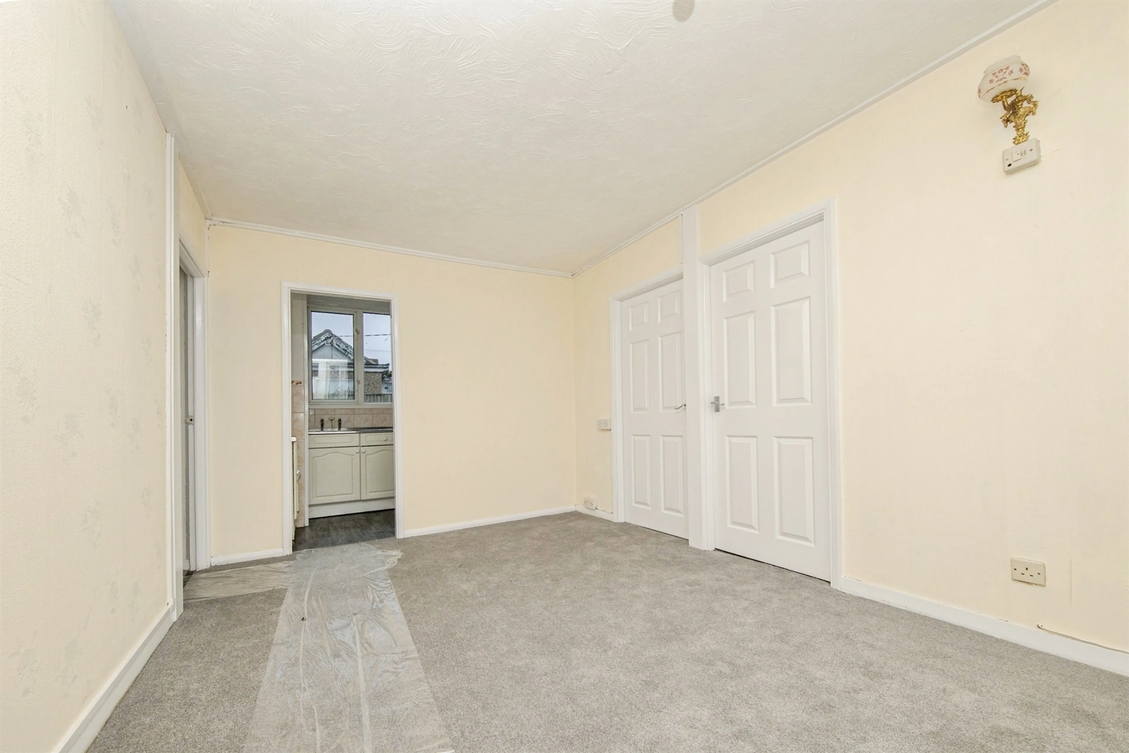 Property at Yew Way, Jaywick, CLACTON-ON-SEA