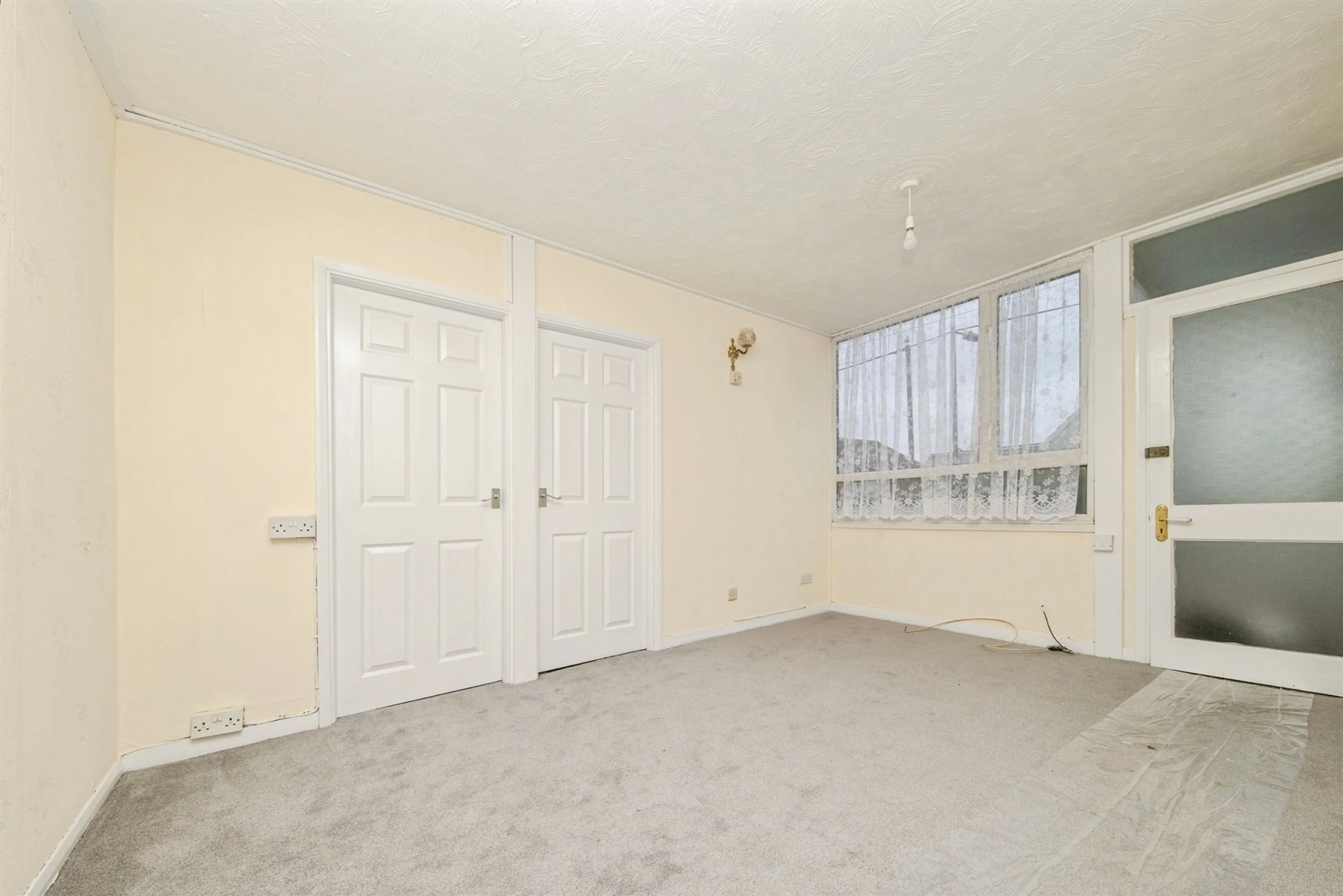 Property at Yew Way, Jaywick, CLACTON-ON-SEA