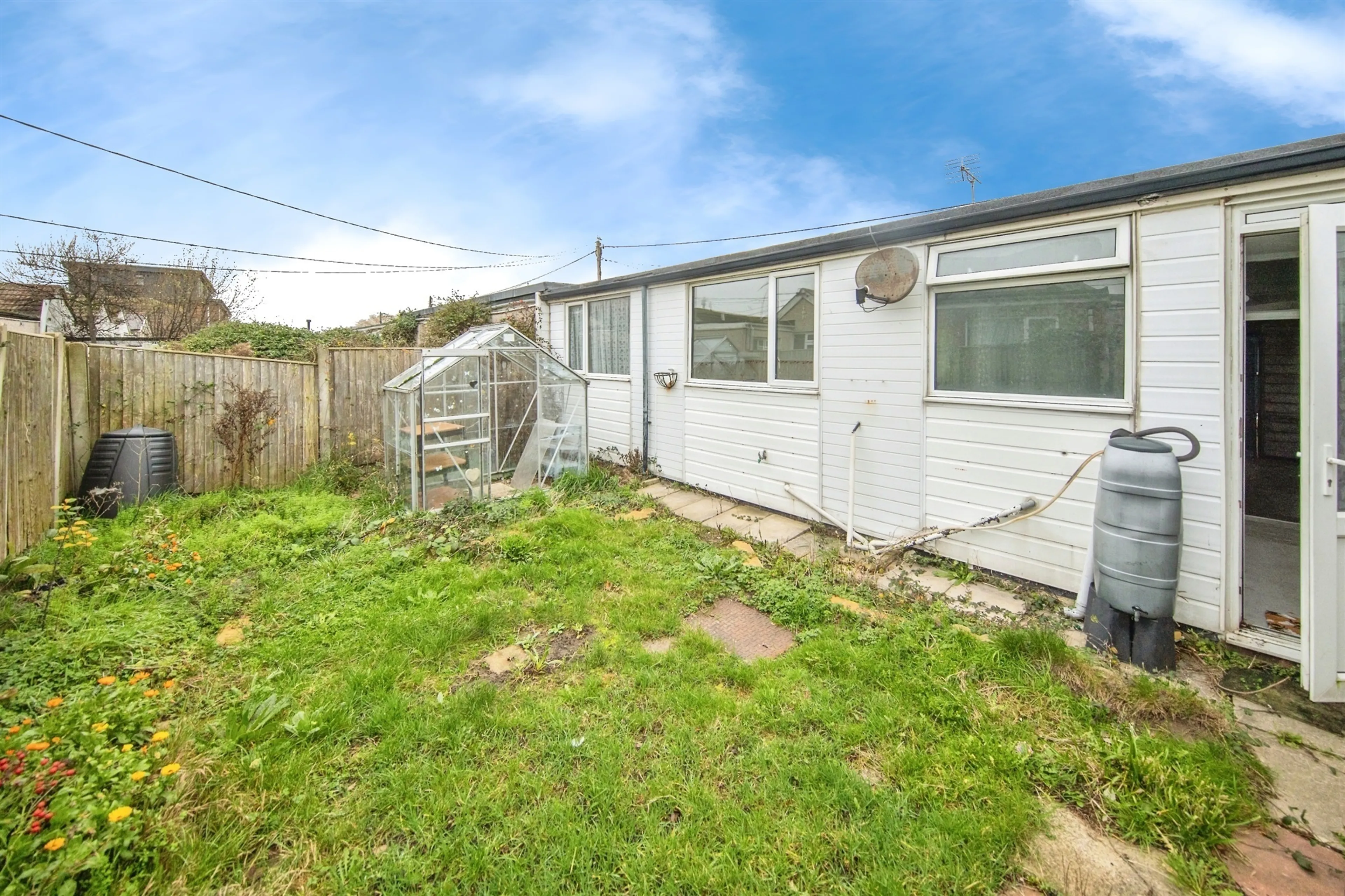 Property at Yew Way, Jaywick, CLACTON-ON-SEA