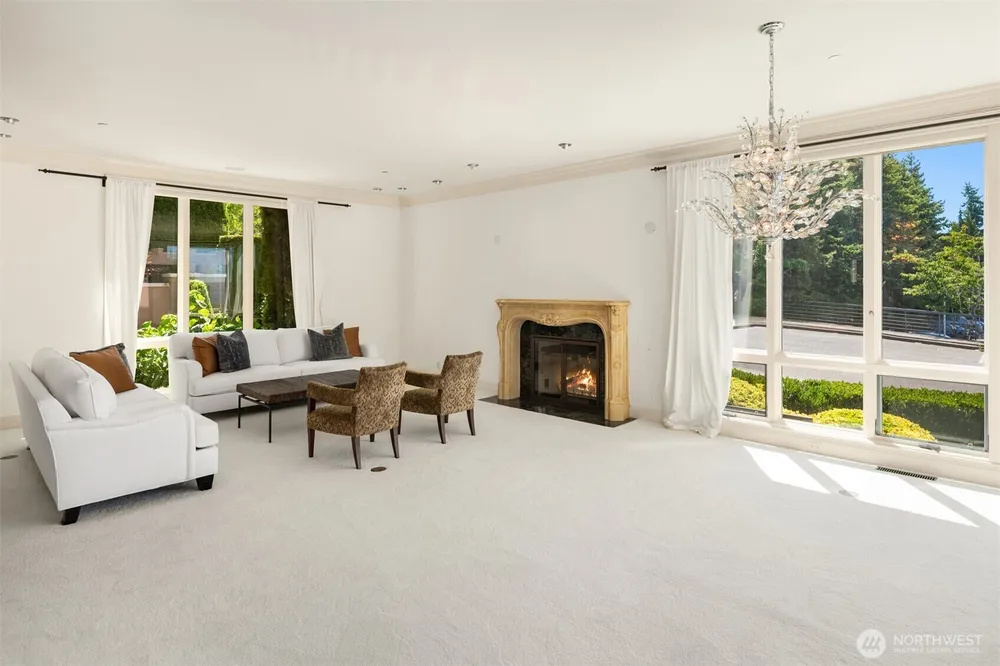 10132 NE 59th St, Kirkland, WA 98033