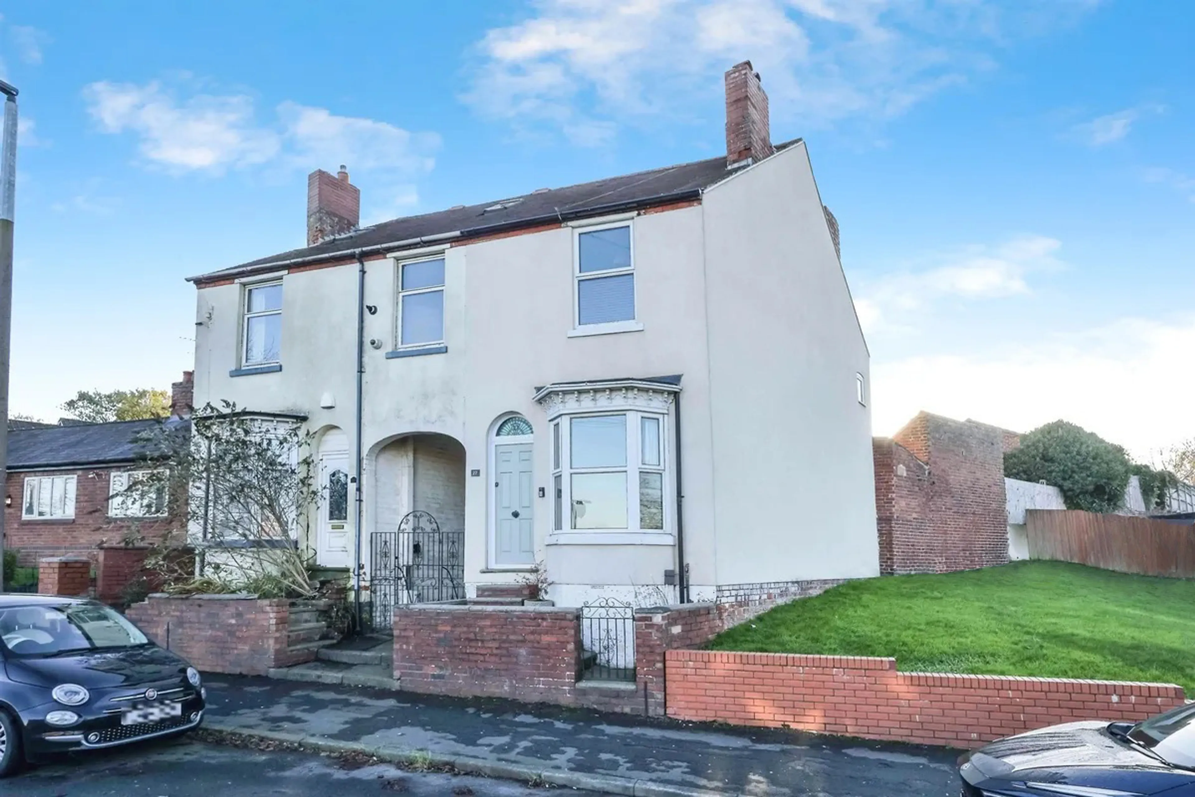 Property photo 0